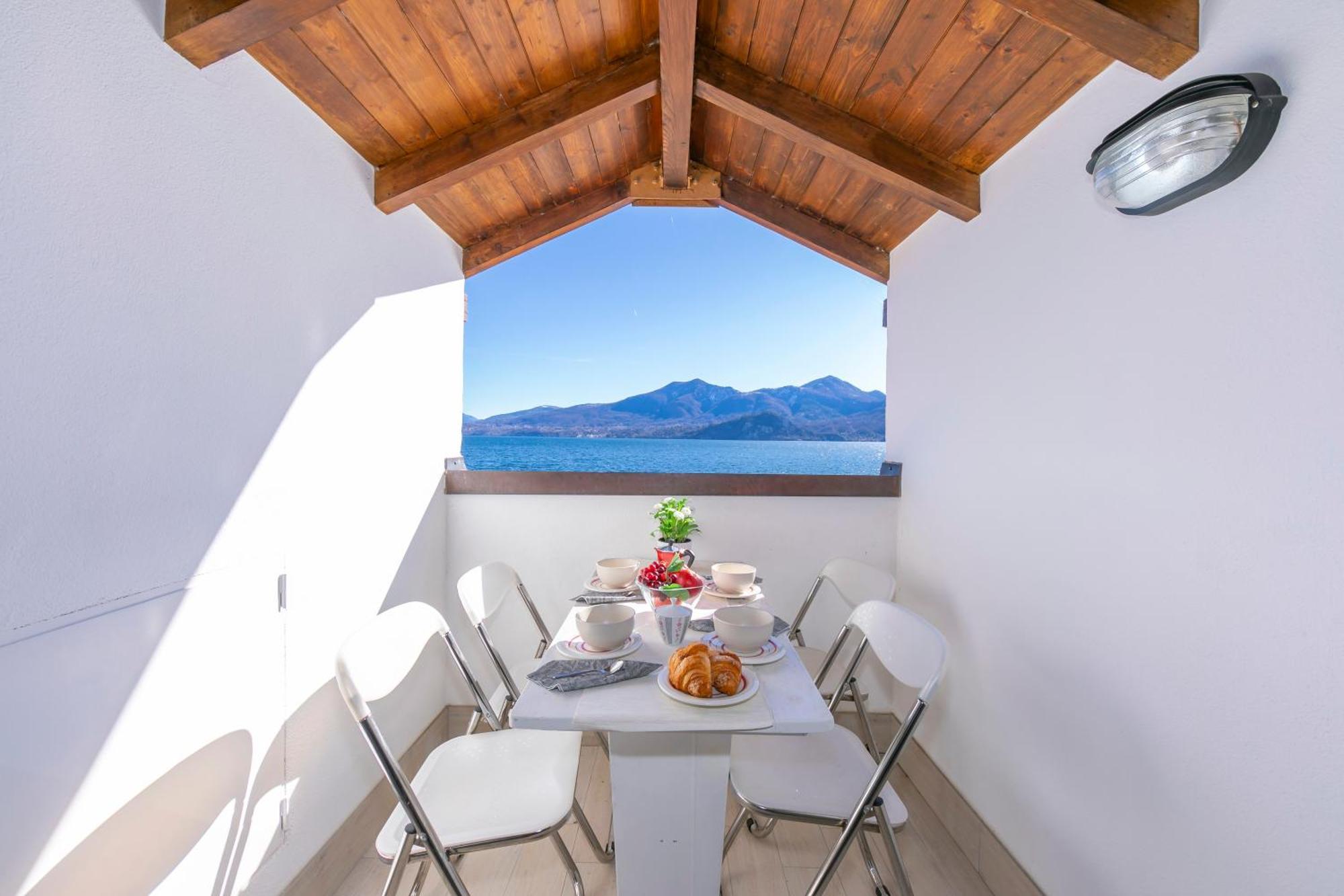 Blu Lake Apartment On Ghiffa Beach - Happy Rentals Exterior photo